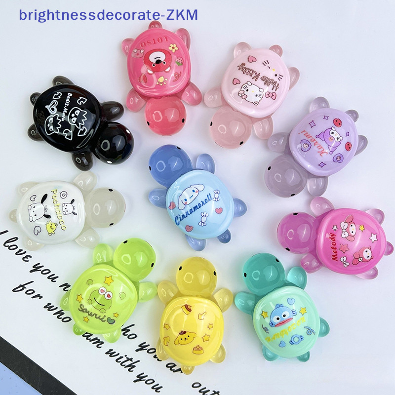 SANRIO [ความสดใส] 5ชิ้น ซานริโอ เต่าเรืองแสงตกแต่งบ้านการจัดสวนงานฝีมือเรซินเต่าเรืองแสงสวนปลาของจิ๋วเครื่องประดับตกแต่ง [ไทย]