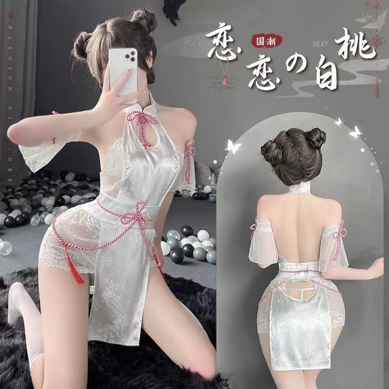 ผู้หญิง ชุดนอน น่ารัก กี่เพ้า ชุดนอนโบราณ ชุดบ้าน/ขนาด: หนึ่งขนาด 40-60กิโลกรัม