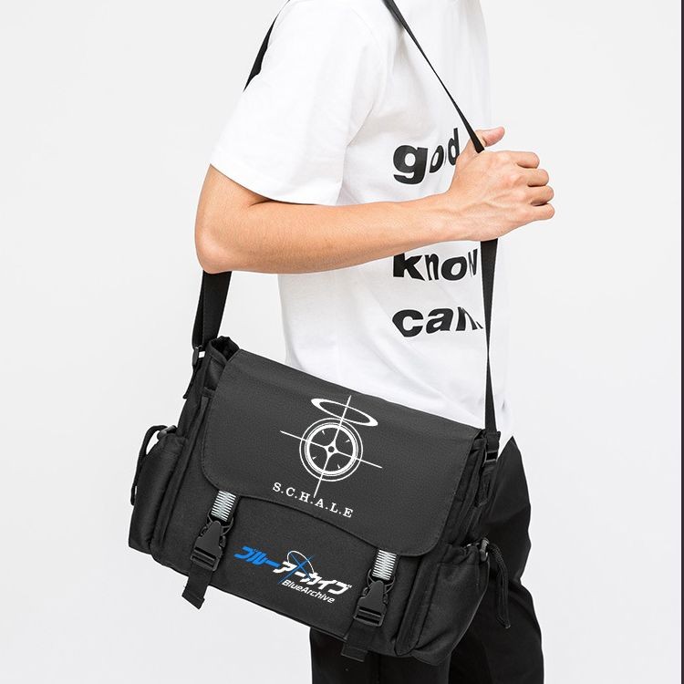 Blue Archive กระเป๋าสะพายอะนิเมะ สินค้า สีขาว Alice Hoshino Messenger กระเป๋าผู้ชายผู้หญิงกระเป๋าเป้สะพายหลังลําลอง
