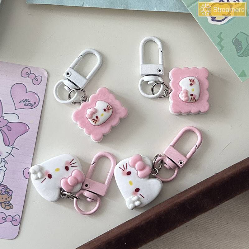 {Streamers} Kawaii Hello Kitty พวงกุญแจน่ารักการ์ตูน KT Cat พวงกุญแจน่ารักกระเป๋านักเรียนจี้กระเป๋าเป้สะพายหลังแขวนตกแต่งสําหรับสาวของขวัญใหม่
