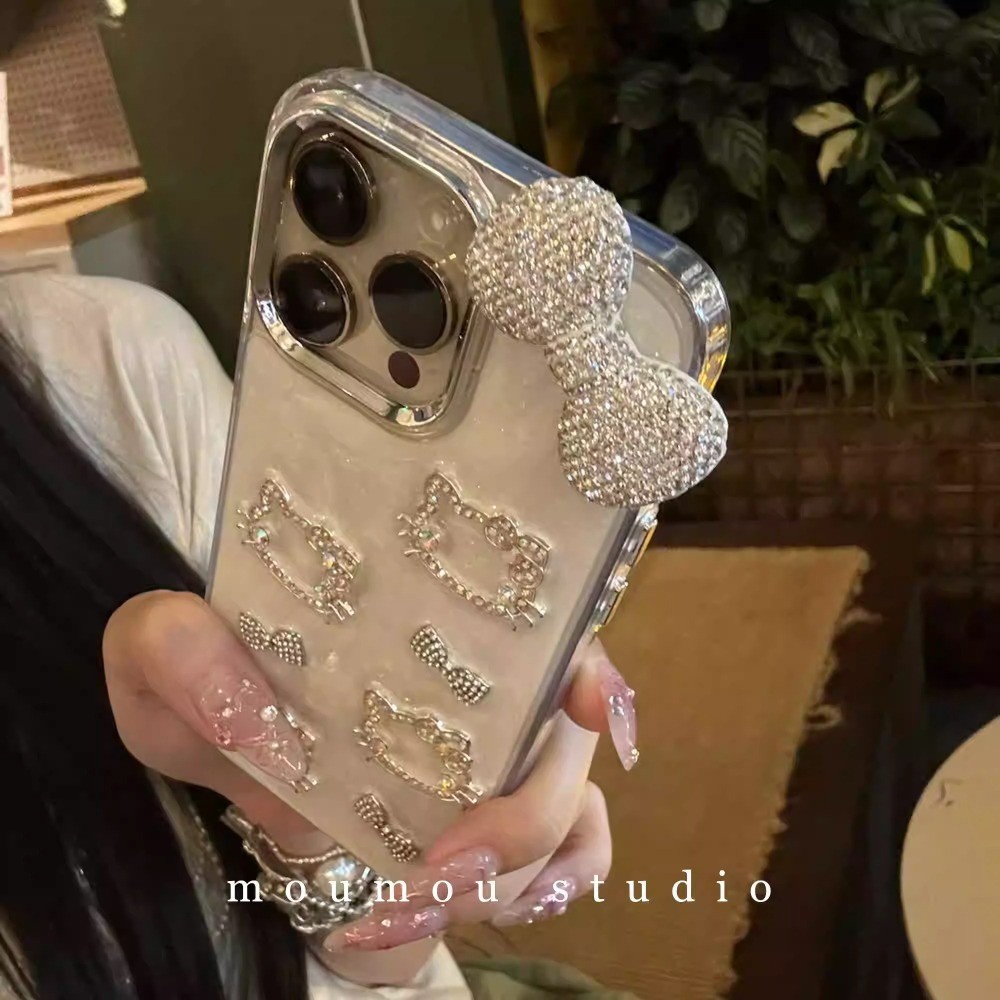 เคส IPhone Thicken Glitter Hard Case IPhone 14 Pro Max เกาหลีน่ารัก 3D Hello Kitty Diamonds Bow Knot ชุบเคสป้องกันกล้องสําหรับ IPhone 16 15 14 13 12 11 Pro Max