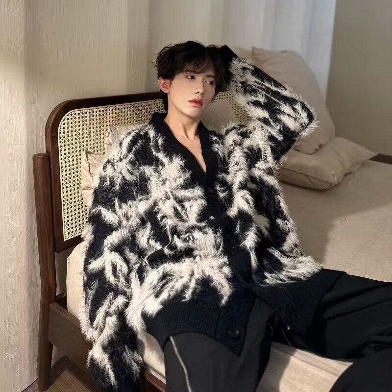 เสื้อกันหนาวผู้ชาย Niche Mink-like V คอ Jacquard Idle สไตล์ถักเสื้อสเวตเตอร์ถัก