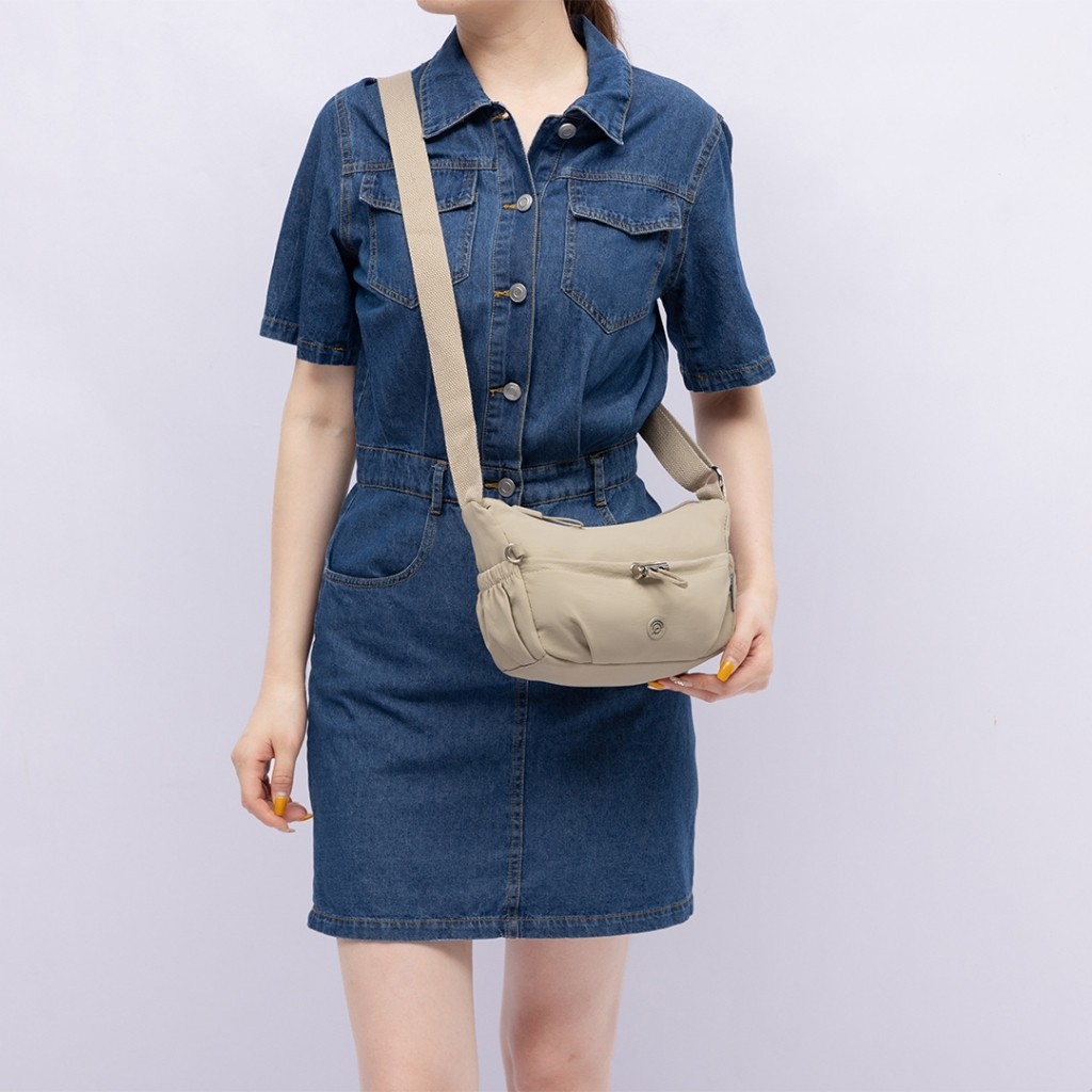 Pioma Eceilyn กระเป๋าสะพายข้างผู้หญิงไนลอนกันน้ํา // P0171