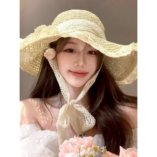 🥥Evelyn🥥หมวกฟาง ริบบิ้นลูกไม้ สไตล์ใหม่ประจำฤดูร้อน หมวกกันแดด น่ารัก สไตล์เกาหลี การจัดส่งที่รวดเร็ว