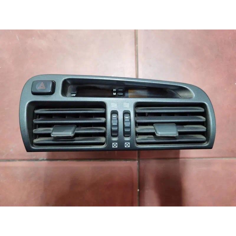 ของแท้ Dismount ใช้เครื่องปรับอากาศรถยนต์ vent A/C ด้านหน้ากลาง Dash คอนโซลกลาง Air Vent Outlet JZS1