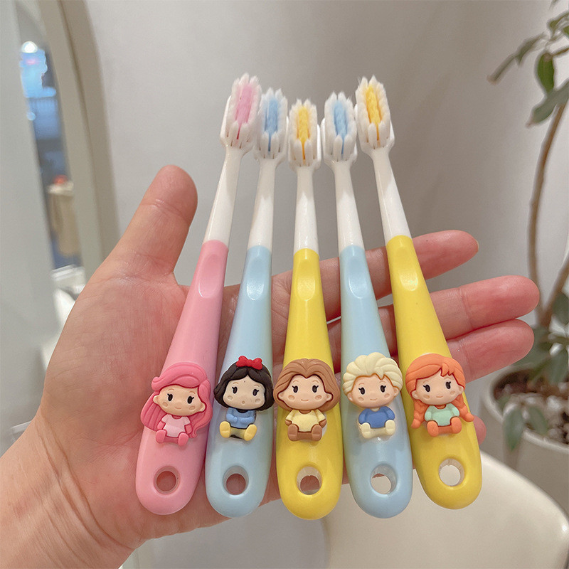 🔥 แปรงสีฟันเด็ก ขนแปรงนุ่ม เหมาะสำหรับลูกน้อยวัยน่ารักอายุ 1-12 ปี Elsa Mermaid/Snow White princess