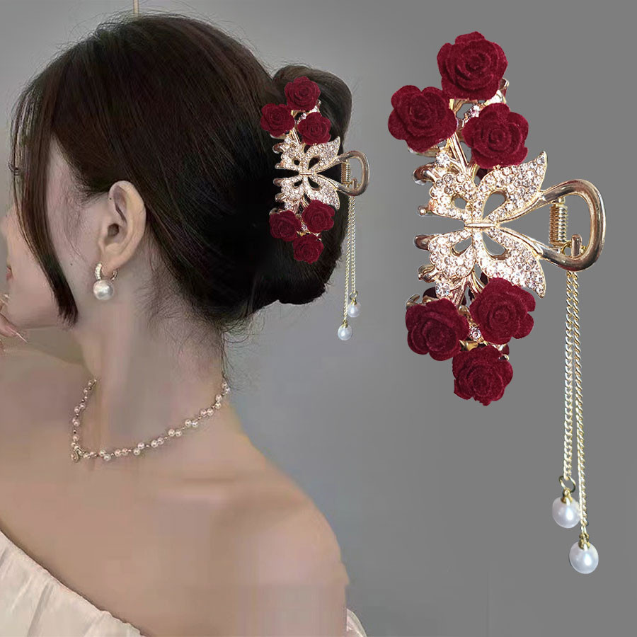 โบราณแฟชั่นที่สง่างามสีแดงกุหลาบผีเสื้อ พลอยเทียม ที่ไม่ซ้ํากันพู่คลิป