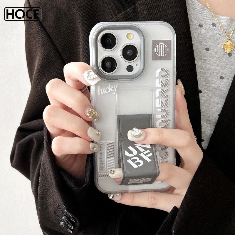 Hoce อินเทรนด์พิมพ์ตัวอักษรพับวงเล็บเคสโทรศัพท์สําหรับ IPhone 16 15 13 14 Pro Max 14 15 16 Plus Hard-PC Clear Cover Cases