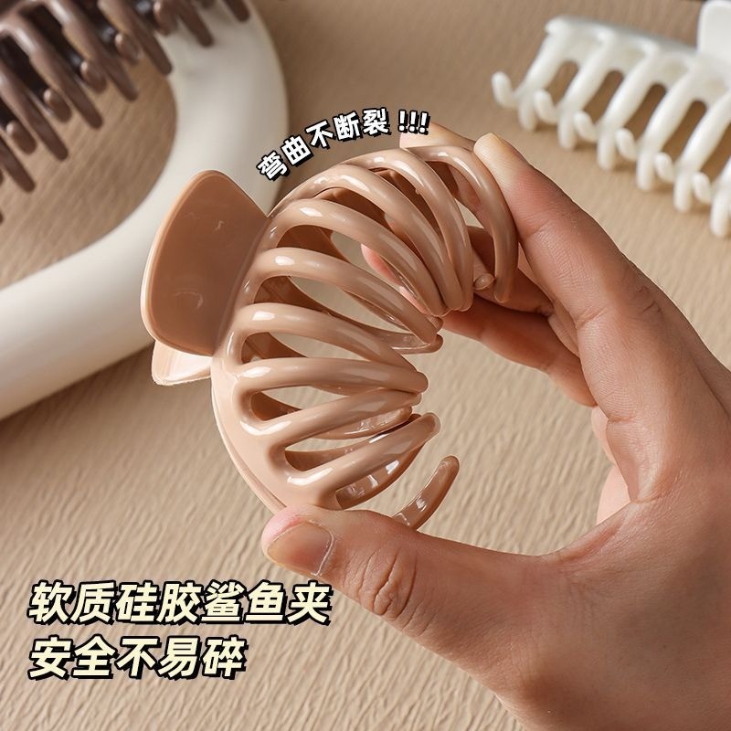 คลิปฉลามซิลิโคนอ่อนนุ่ม ออกแบบเพื่อความปลอดภัย ป้องกันการหล่น มีขนาดใหญ่สำหรับหมวกกิ๊บ