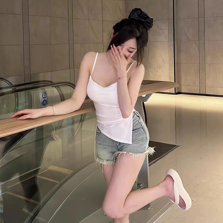 เซ็กซี่ เข้ารูป ​พร้อมส่ง เสื้อสายเดี่ยวไหมพรม ผ่าด้านข้างสุดเซ็กซี่ (11059)🌻Qingsun - รูปที่ 6