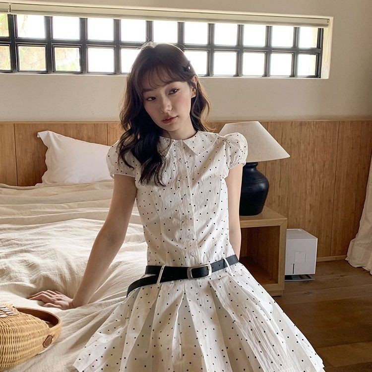 French Polka Dot พัฟแขนเอวแคบ I-Shaped Dress ผู้หญิงฤดูร้อน 2024 สไตล์ใหม่ Lapel Classy a-Line กระโปรง