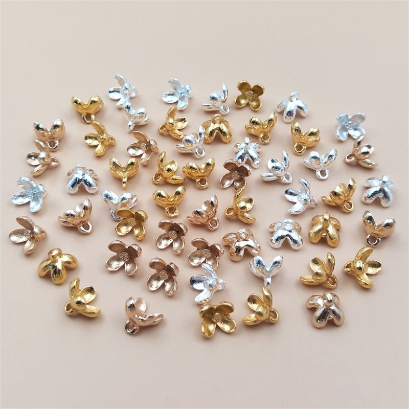 50pcs โลหะผสมสี่กลีบเกสรดอกไม้จี้ DIY เครื่องประดับขายส่ง