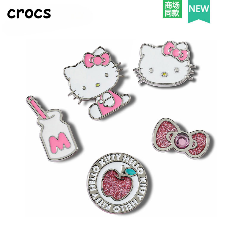 jibbitz crocs charms ดอกไม้รองเท้าน่ารักจับคู่ Crocs/Croc รองเท้าระดับไฮเอนด์หัวเข็มขัดอุปกรณ์เสริมโลหะ KT แมวสีชมพู