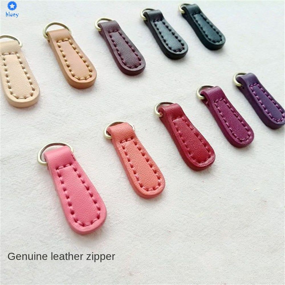 หัวซิป DIY หัวซิป แถบซิปหนัง อุปกรณ์ตัดเย็บเสื้อผ้าสีชมพู ที่ยึดซิปหนัง กระเป๋าเป้ไมโครไฟเบอร์หนัง จี้ดึงซิป ตัวดึงซิป 【bluey】