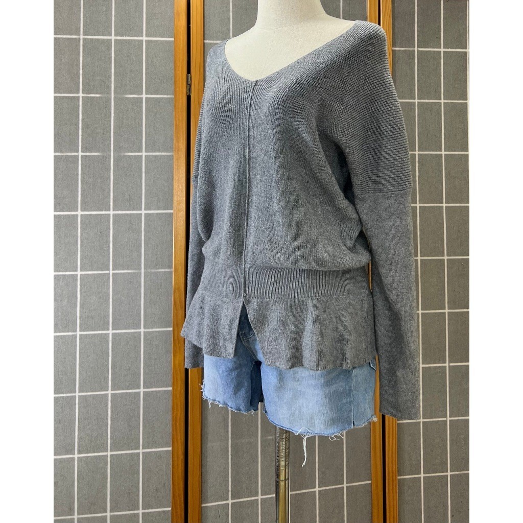 #C231) Saison de papillon ไซส์ S เสื้อไหมพรมสีเทาผ้าอะคริลิค + เรย่อน อก 40 ถึง 48 ความยาว 25 ตัวนี้