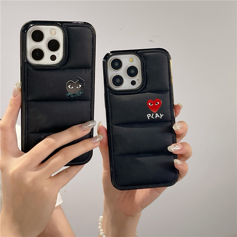 Rei Kawakubo เล่นหัวใจปักเป้า IPhone สําหรับ IPhone 16 Pro Max 11 12 13 14 15 Plus Xs Max Mini 7 8 Plus ปลอกผ้าฝ้ายเบาะลงเสื้อแจ็คเก็ต 3D หยักนุ่มปกหลัง