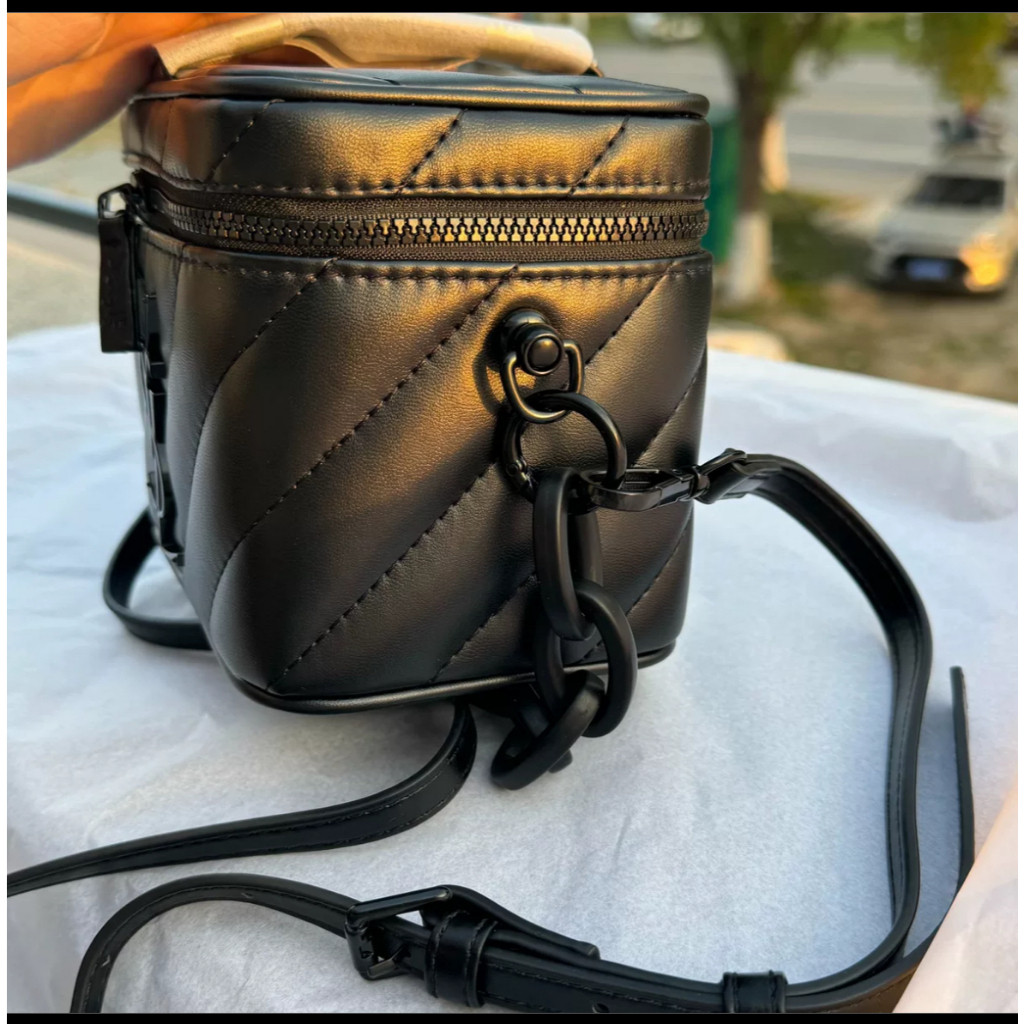 BTH. กระเป๋าดัดแปลงเคสเครื่องสําอางสีดําขนาดเล็กเฉพาะ