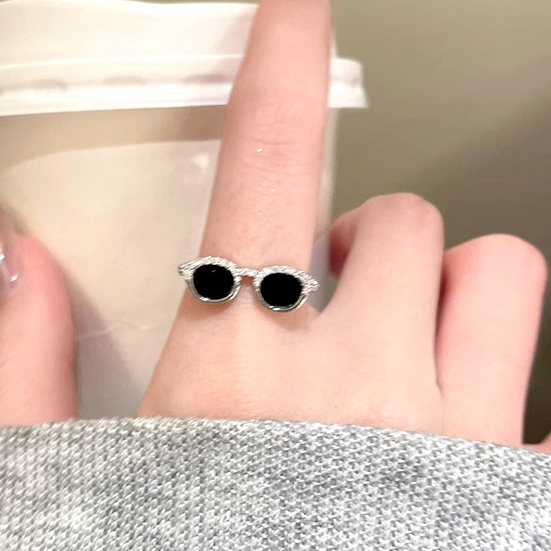 COD-ในไทย ตลก แว่นกันแดด เปิด แหวน ผู้หญิง ช่อง มินิ แหวนนิ้วชี้ ไฮเอนด์ หวาน เท่-Kri