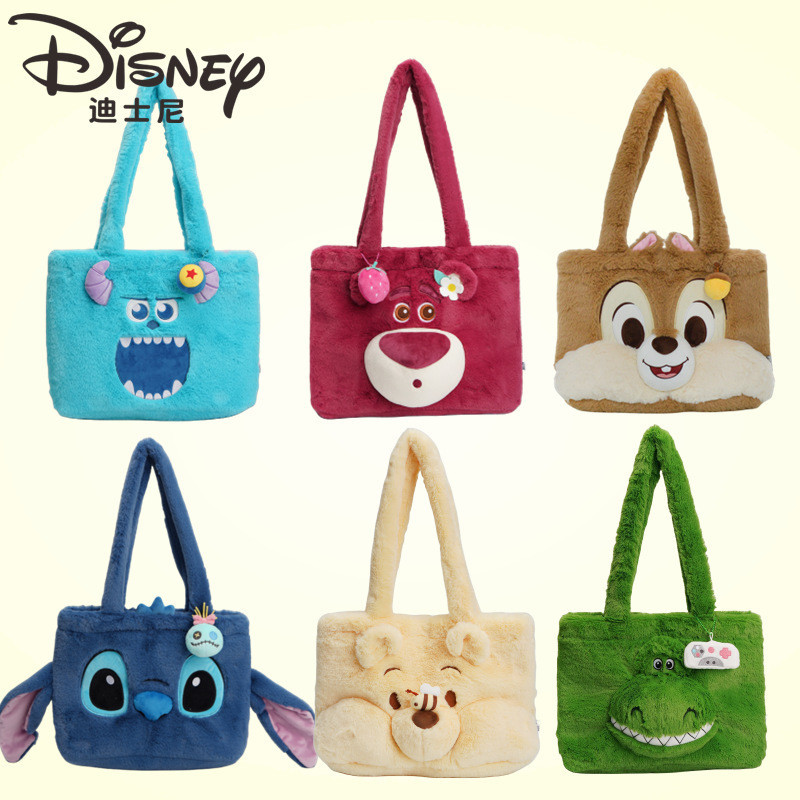 Disney Strawberry Bear Plush กระเป๋าสะพายขนาดใหญ่ความจุน่ารักกระเป๋า Stitch กระเป๋า Kiki กระเป๋าถือหญิง