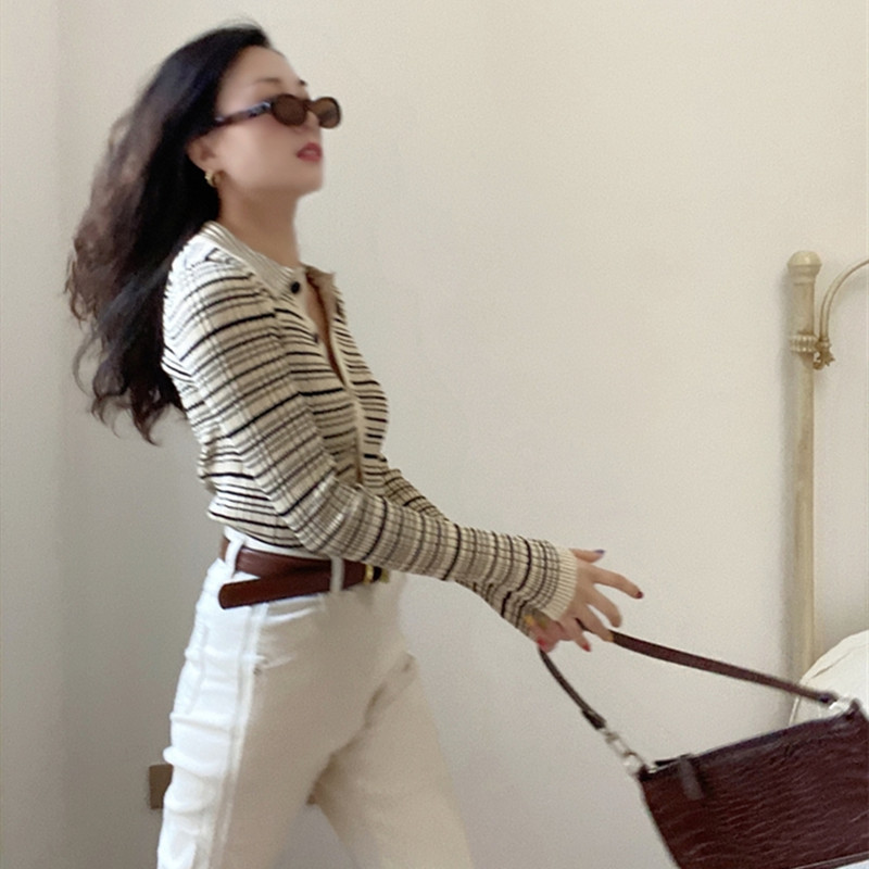 Dadana สไตล์ย้อนยุคฝรั่งเศสพร็อพโปโลคอปกเสื้อสเวตเตอร์ถักกระดุมแถวเดียวเสื้อสเวตเตอร์ถักคาร์ดิแกนลายทางอารมณ์โอ้ฉัน v1ew