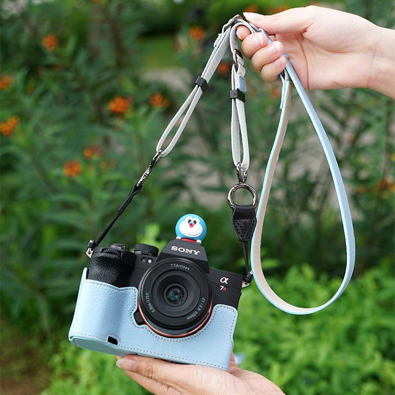 หนัง PU กล้องครึ่งกระเป๋าสําหรับ Sony A7CR A7C2 A7R5 A7M4 Sony A7 Mark 4 IV A7R Mark V 5 Protector Baseplate ฝาครอบหยาบฐานไหล่สายคล้องคอ - รูปที่ 5