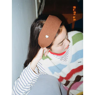 Tagi. Wide-brimmed Knitted Pearl Headband ที่คาดผม