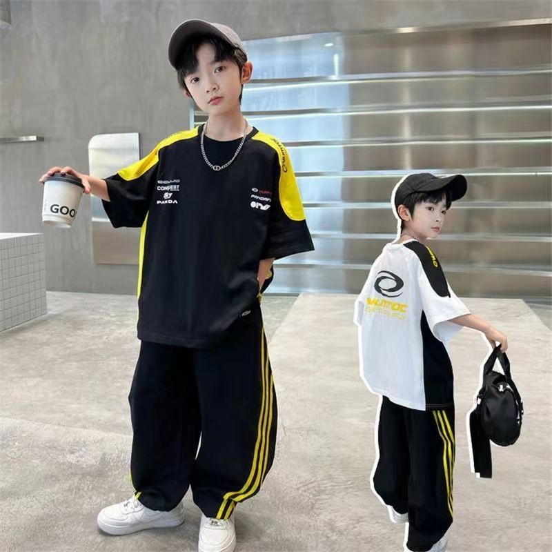 ชุดเสื้อผ้าเด็กแขนสั้นฤดูร้อน เสื้อและกางเกงเด็กโต ชุดสองชิ้น