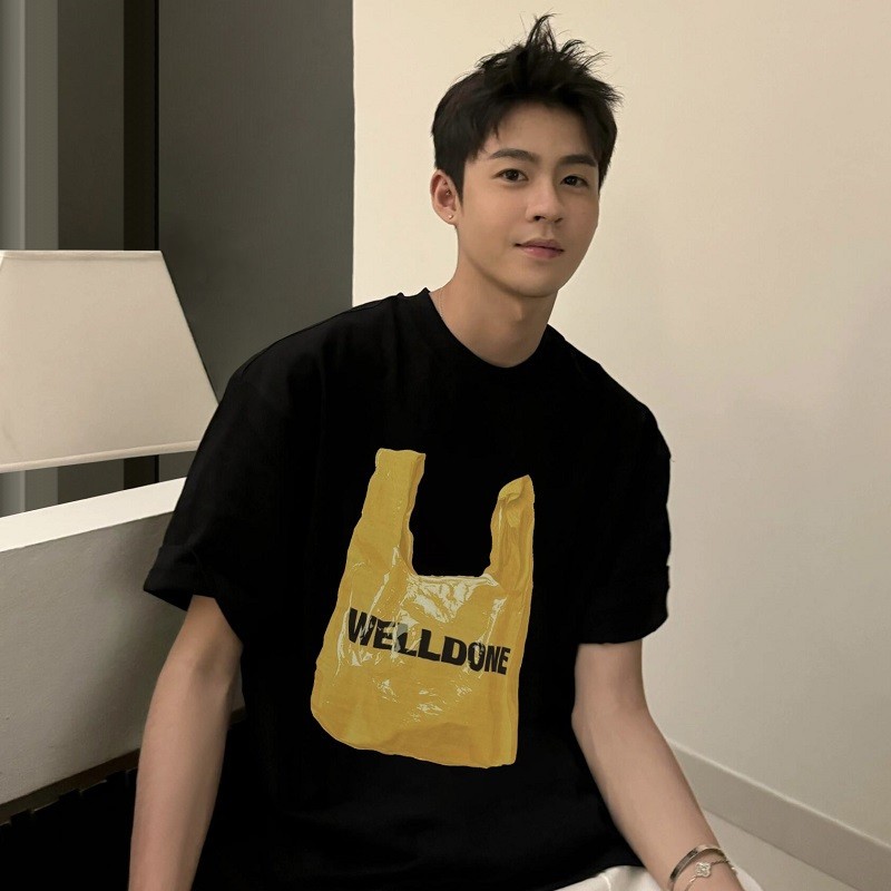 Beeyanbuy เสื้อยืด Unisex เสื้อยืดแขนสั้นพิมพ์ลายตัวอักษรสไตล์สตรีทที่ทันสมัยและสนุก #T2019