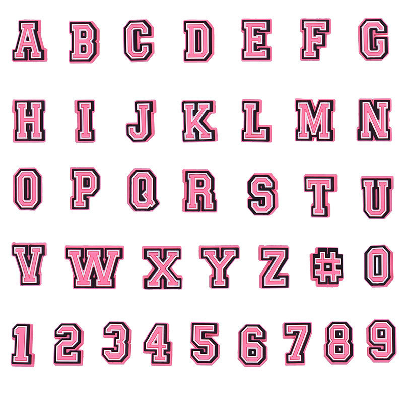 Jibbitz สําหรับ Crocs Pins สีสีชมพูตุ๊กตาบาร์บี้รูปแบบ 26 ตัวอักษร AZ หมายเลข DIY Charm ปุ่ม