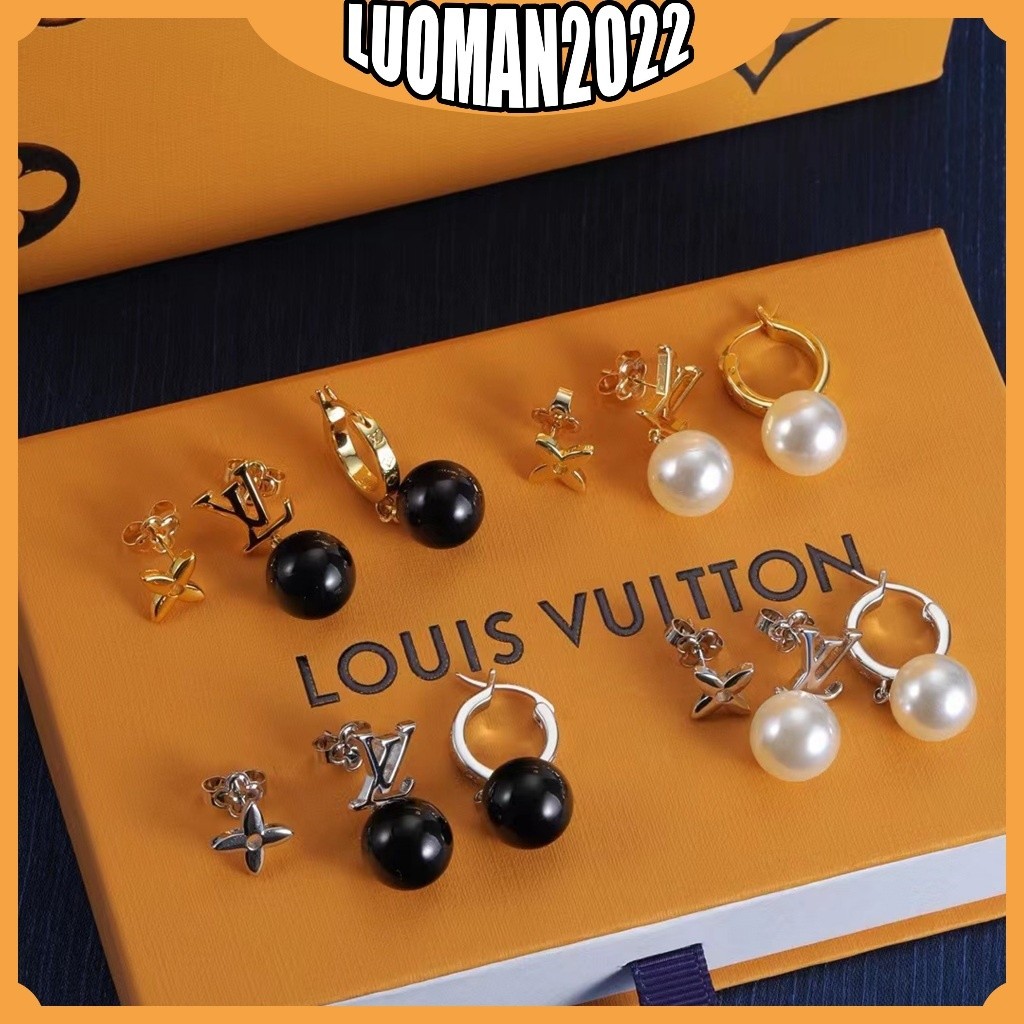 ต่างหูมุก LV Louis Vuitton monogram