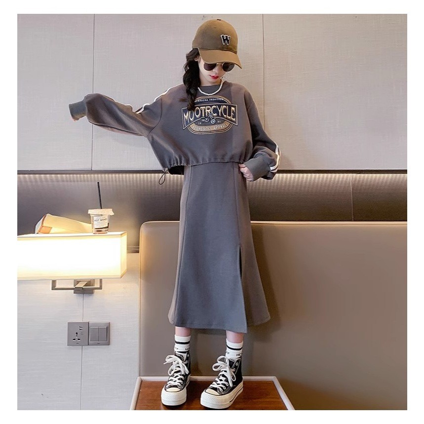 COCO ชุดเซ็ต 2 ชิ้น เสื้อแขนยาว+กระโปรงเอวยางยืด รุ่น A2039