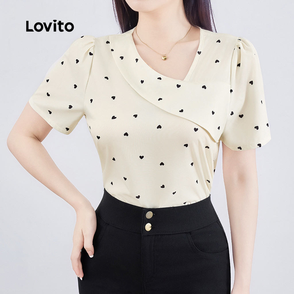 เสื้อเชิ้ตลําลองคอไม่สมมาตรลายหัวใจ - BLB137P1D750