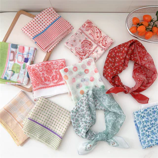 ผ้าพันคอสี่เหลี่ยมเล็กลาย Polka Dot สำหรับผู้หญิง ออกแบบสไตล์เกาหลี ใช้ได้ในทุกโอกาส เหมาะสำหรับฤดูใบไม้ผลิและฤดูใบไม้ร่วง