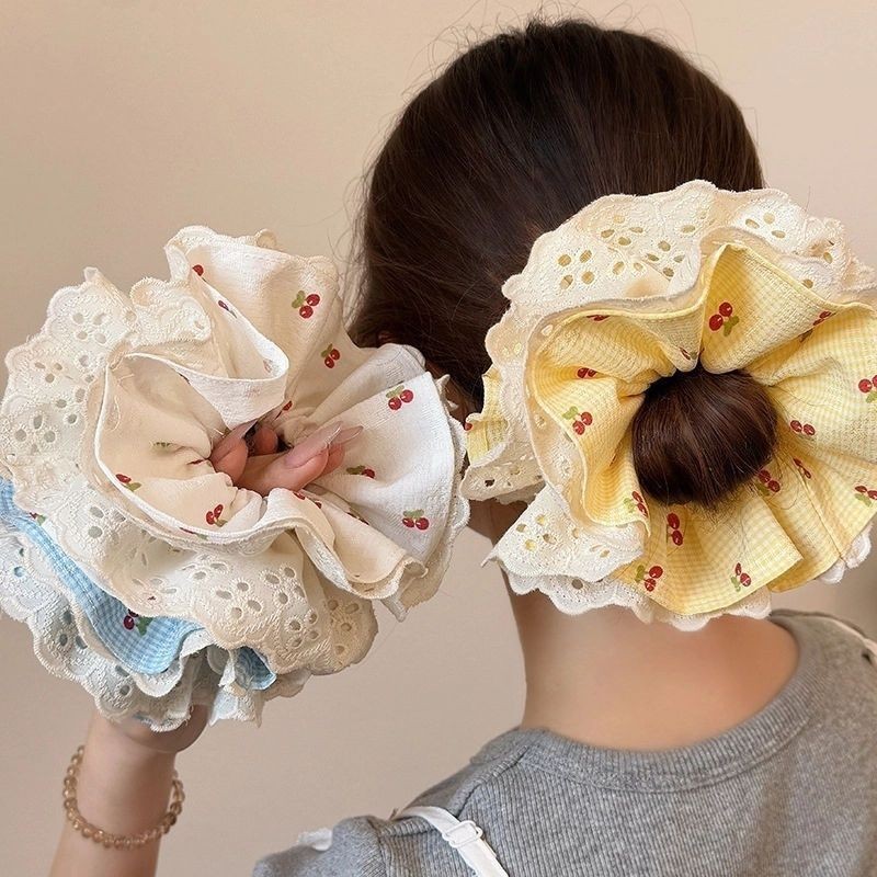 เชือกคาดผม Cherry Polka Dot Scrunchy