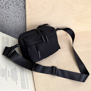 Japanese Style Waterproof Nylon Small Square Bag New Lightweight Casual Pocket Crossbody Bag Unisex Phone Bag j1275