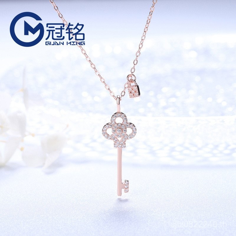 สร้อยคอ สร้อยคอออกแบบ Niche ล็อคขนาดเล็ก Influencer s925 สร้อยคอเงินสิงคโปร์ High-End สร้อยคอเงินสเต