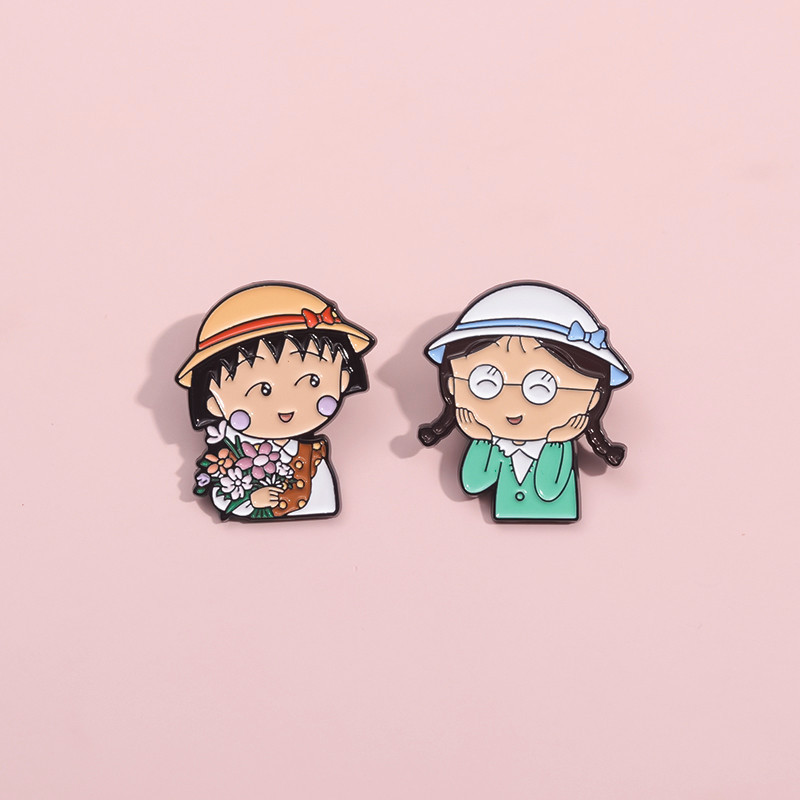 น่ารักการ์ตูน Momoko Sakura เข็มกลัด Pins Chibi Maruko Chan อะนิเมะเข็มกลัดป้ายกระเป๋าเป้สะพายหลังเสื้อผ้าอุปกรณ์เสริมของขวัญสําหรับเพื่อน