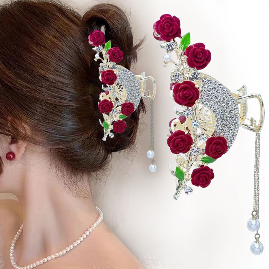 Classy Flower Fan-Shaped พู่ High-End Retro Rhinestone Pearl แคลมป์สไตล์ใหม่