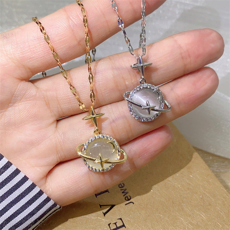หรูหรา Micro-Inlaid ทองแท้โอปอล Planet สร้อยคอหญิงสไตล์ใหม่ Clavicle Chain หรูหรา Niche Design Fe