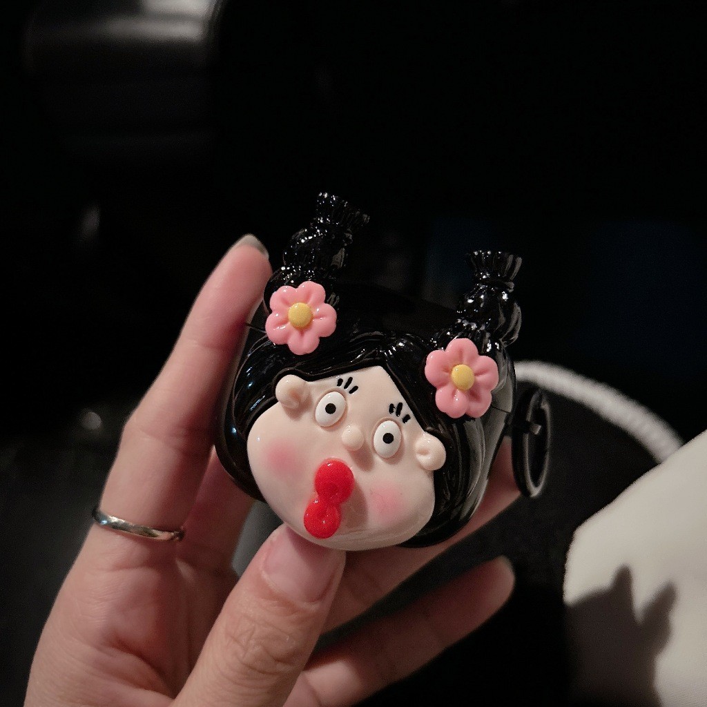 Siam【เด็กผมเปียดอกชมพู】เคสหูฟัง i12 i11 เคสใสการ์ตูนนูน 1 2 Airpods3 เคสหูฟังบลูทูธ gen gen1 gen2 Ai