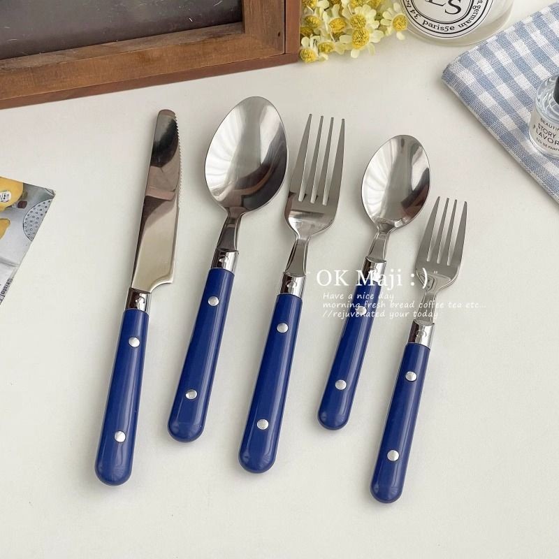 Western อาหารส้อม High-End หรูหราสแตนเลสช้อนส้อมชุด High-value Tableware ประณีตขนมหวานช้อนส้อม 8.21 