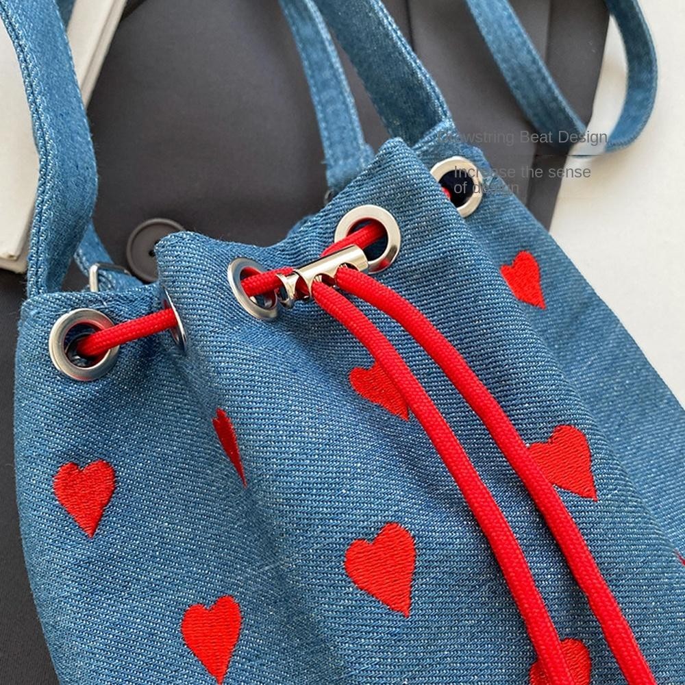 CARAMELO Bucket Tote Bags กระเป๋าผ้าแคนวาสรูปหัวใจความจุขนาดใหญ่ กระเป๋าถือใต้วงแขนแบบใช้ซ้ําได้น่ารัก