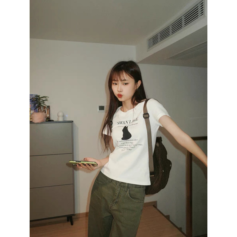 COD (กรุงเทพจัดส่งสินค้า)BOOM Shop baby tee เสื้อเบบี้ทีลายวน เสื้อครอปท็อป แขนสั้น พิมพ์ลายหัวจ#2124