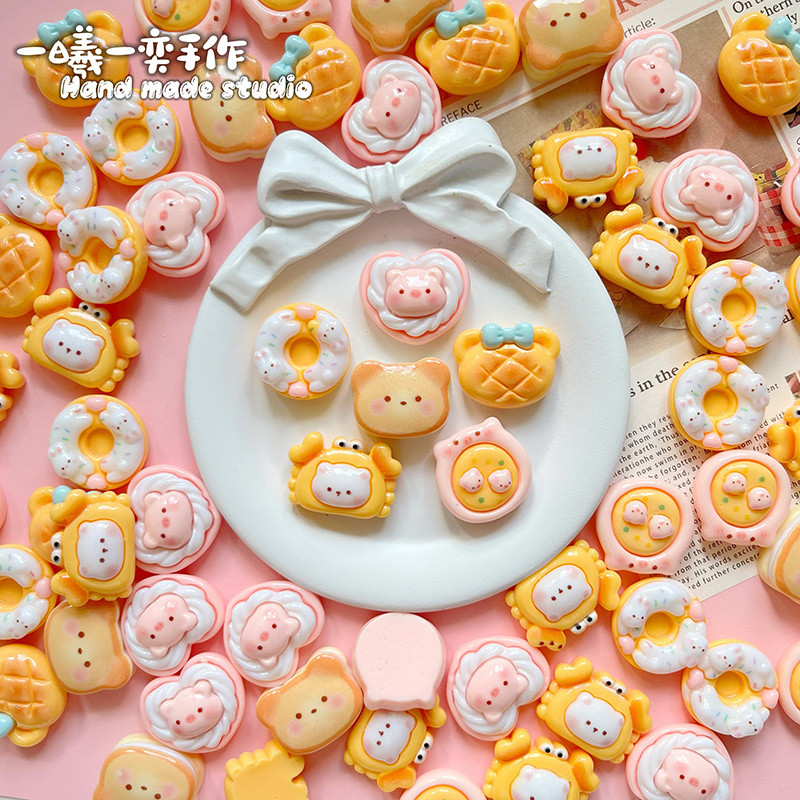 [100ชิ้น] แซนวิชครีมหมีลูกอมของเล่นอุปกรณ์เรซินทําเองครีมกาวเคสโทรศัพท์กิ๊บหลุมรองเท้าถ้วยน้ําตกแต่ง
