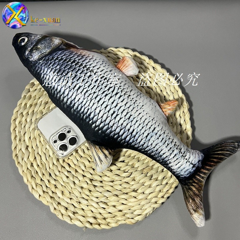 จําลองหญ้าสีดําขนาดใหญ่ปลาคาร์พเหมาะสําหรับ iPhone16 16pro 16plus 16promax xr 11 13 12 xr 7p 8p เคสโ