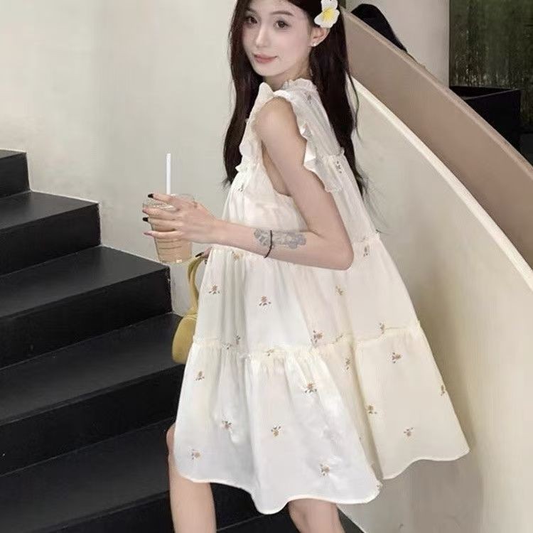 EH STORE  ฝรั่งเศสดอกไม้หักฤดูร้อนแขนบินเล็ก ๆ  เดรสใหม่สาวฤดูร้อนหลวมหวานเค้กปุยกระโปรงสั้น