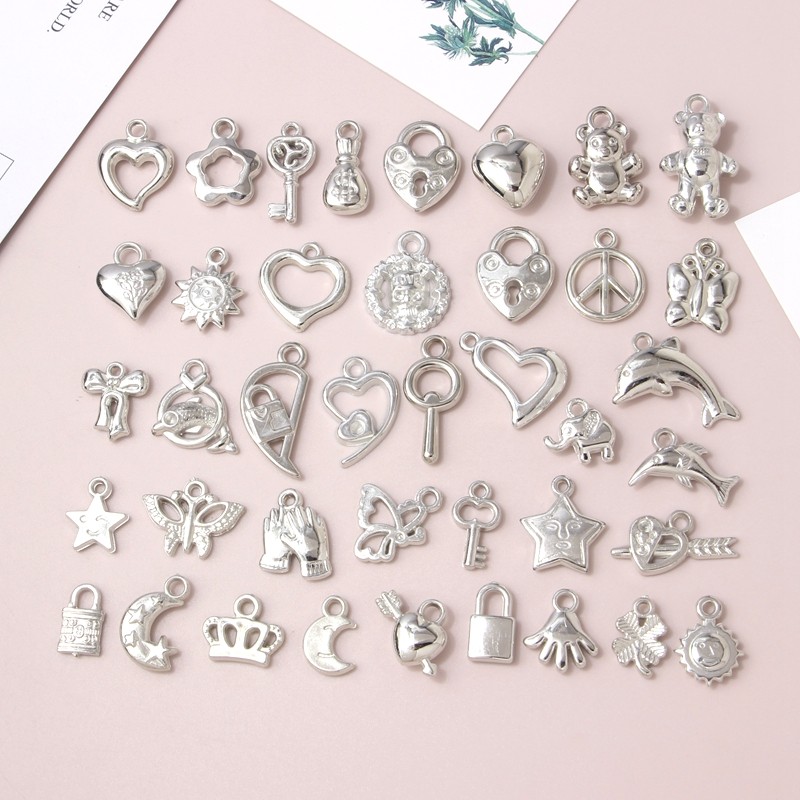 Y2K เงิน BBC อะคริลิค Retro สร้อยคอจี้หมีผีเสื้อคอลเลกชัน DIY Handmade Beading วัสดุอุปกรณ์เสริม