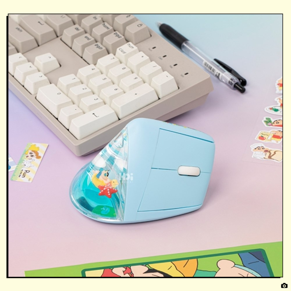2025 Crayon Shin-chan Vertical Mouse เมาส์ไร้สายทรงตั้ง ชินจัง