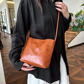 【พร้อมส่ง】miss bag fashion กระเป๋าสะพายข้าง ดีไซน์ไม่ซ้ำใคร ทันสมัย เหมาะสำหรับกลุ่มแฟชั่นใหม่