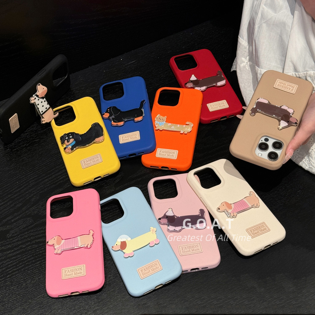 Fast shipping หนังหลายสี+ไส้กรอกน่ารักสุนัขขาตั้งปลอกเข้ากันได้สําหรับ iPhone 11 12 15 13 14 iPhone เคสโทรศัพท์มือถือป้องกันการล่มสลาย